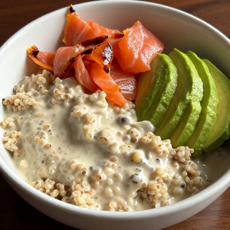 Easy Smoked Salmon Quinoa Breakfast Bowls