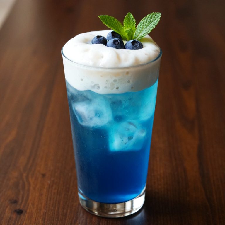 iced blue tea latte